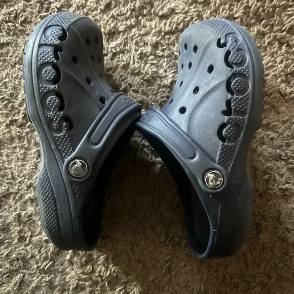 Kids Crocs - Picture 2 of 4